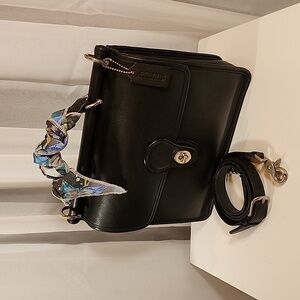 Coach Willis In Black/Nickle #F09927